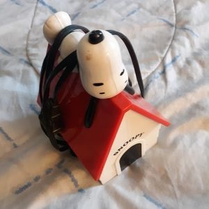 Snoopy alarm clock digital